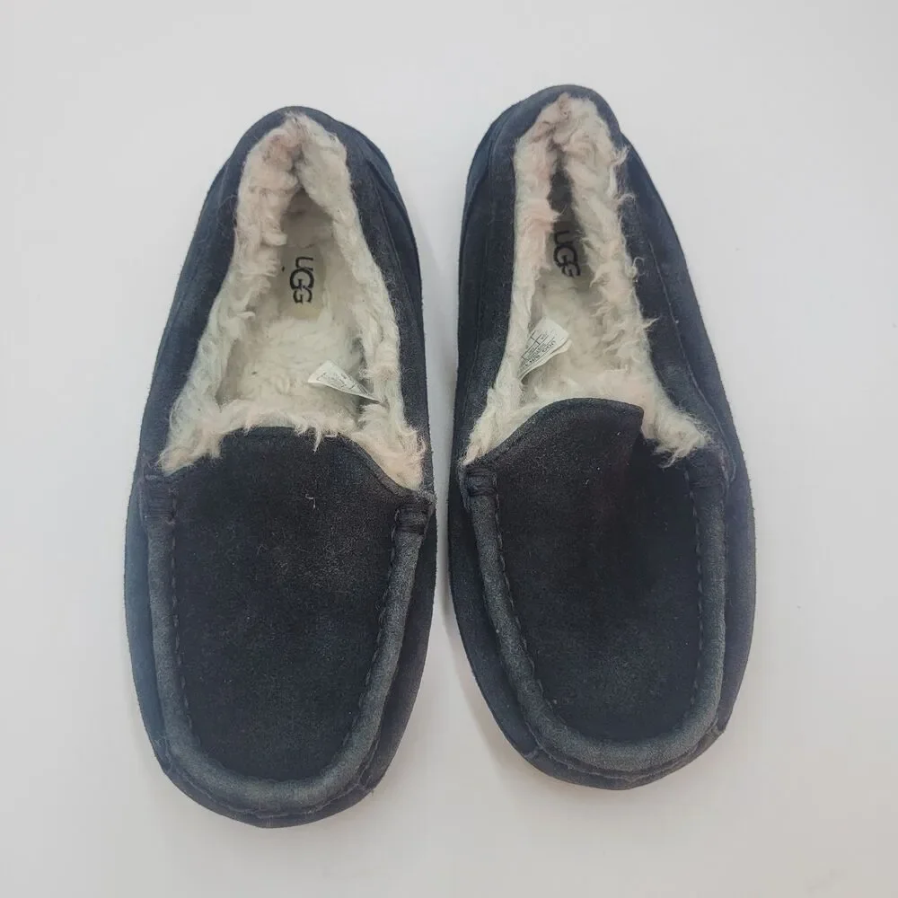 UGG Kids Black Suede Leather Ascot Slippers Size 3 Sherpa Lined Loungewear Cozy